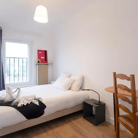 Des Cousines Emma 4 Personnes *